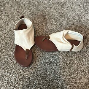 Maurice’s Sandals